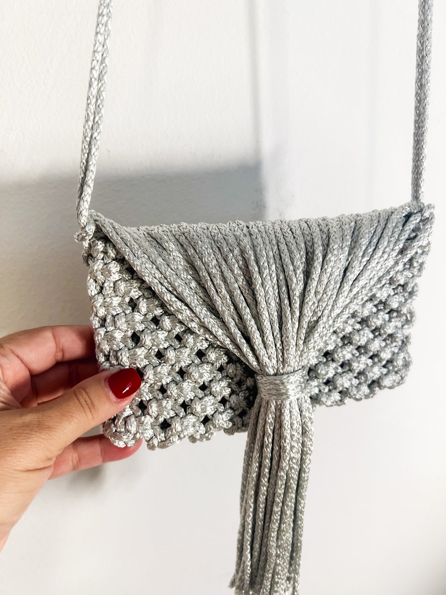 Tutorial en Video: Crea Tu Cartera en Macramé Desde Cero
